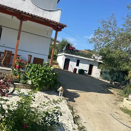 Smeli Traditional House * Strikcan